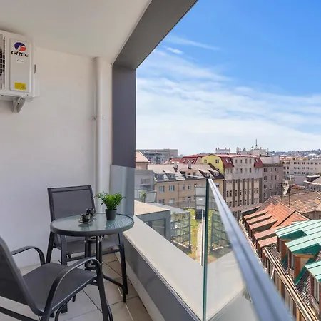 Lam Chocolate - Ac - Skyview * Bratysława