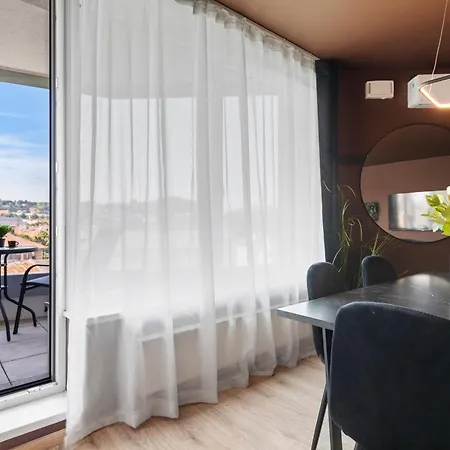 Apartment Lam Chocolate - Ac - Skyview Bratislava
