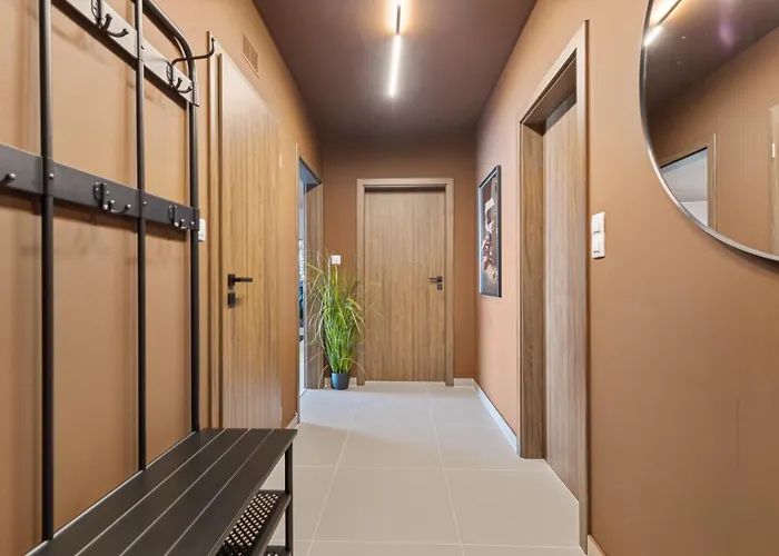 Lam Chocolate - Ac - Skyview Apartment Pressburg