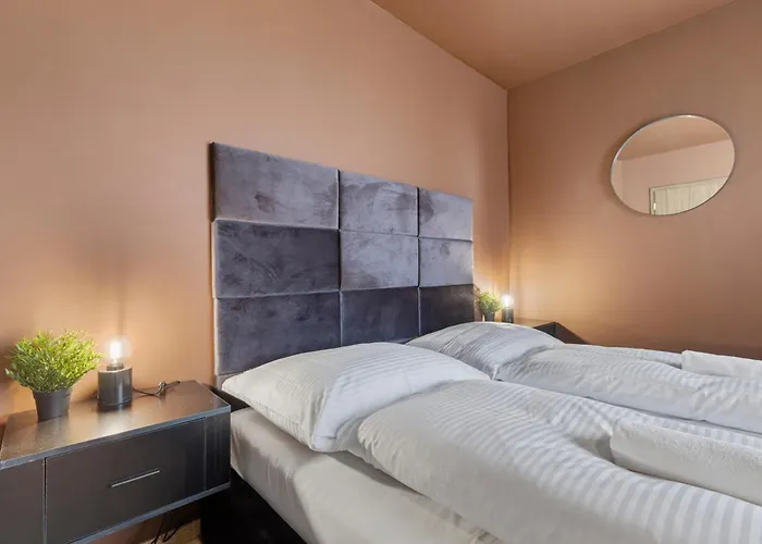 Lam Chocolate - Ac - Skyview Pressburg