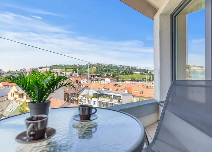 Lam Chocolate - Ac - Skyview Bratislava